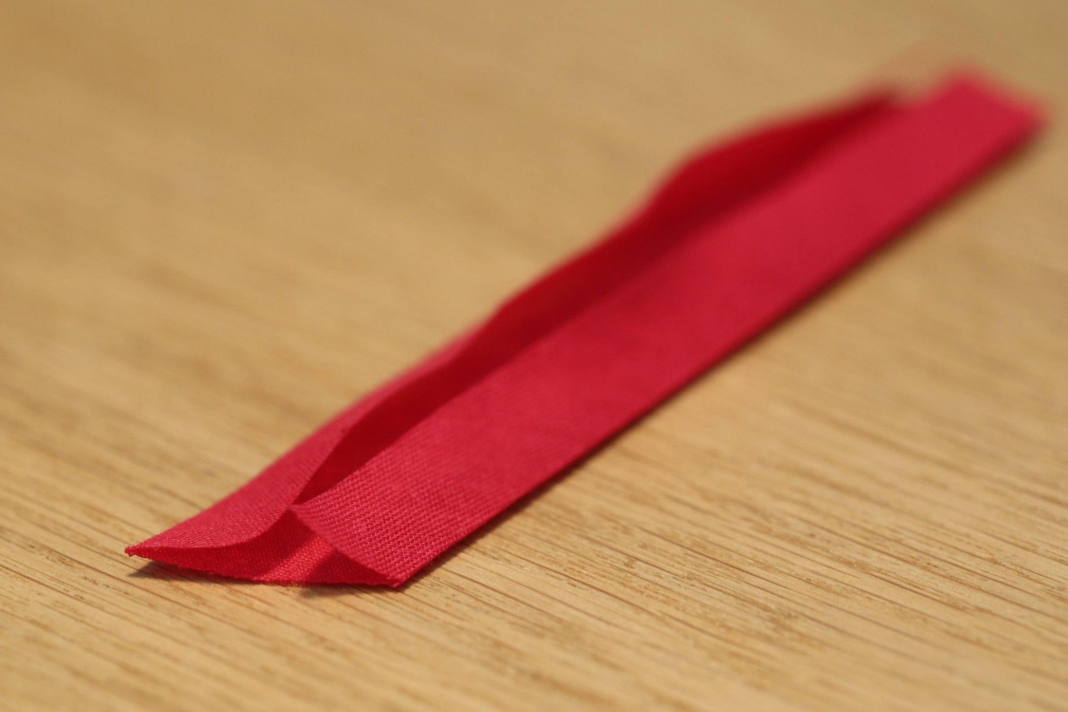 Coudre un biais à cheval | La Fabrique DIY